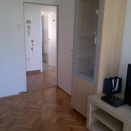 Brinkmann Apartment *